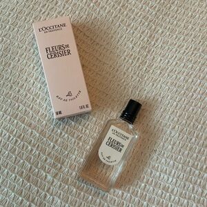 New L’occitane FLEURS DE CERISIER (CHERRY BLOSSOM) EAU DE TOILETTE Perfume